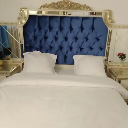 Paradis D'hotes Proche Paris - Aeroport Charles De Gaulle Airport - Parc Des Exposition Villepinte - Dysnayland Paris. Bed & Breakfast Tremblay-en-France
