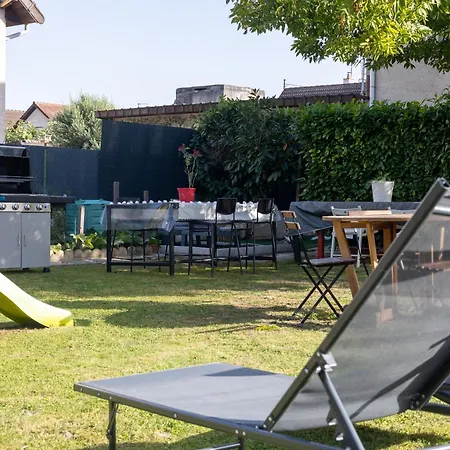 Bed & Breakfast Paradis D'hotes Proche Paris - Aeroport Charles De Gaulle Airport - Parc Des Exposition Villepinte - Dysnayland Paris. Tremblay-en-France