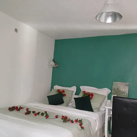 Paradis D'hotes Proche Paris - Aeroport Charles De Gaulle Airport - Parc Des Exposition Villepinte - Dysnayland Paris. Bed & Breakfast